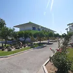Black Diamond Apartmanhotel 3*