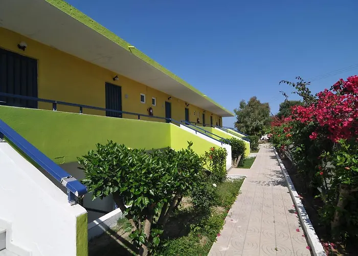 Black Diamond Aparthotel 3*